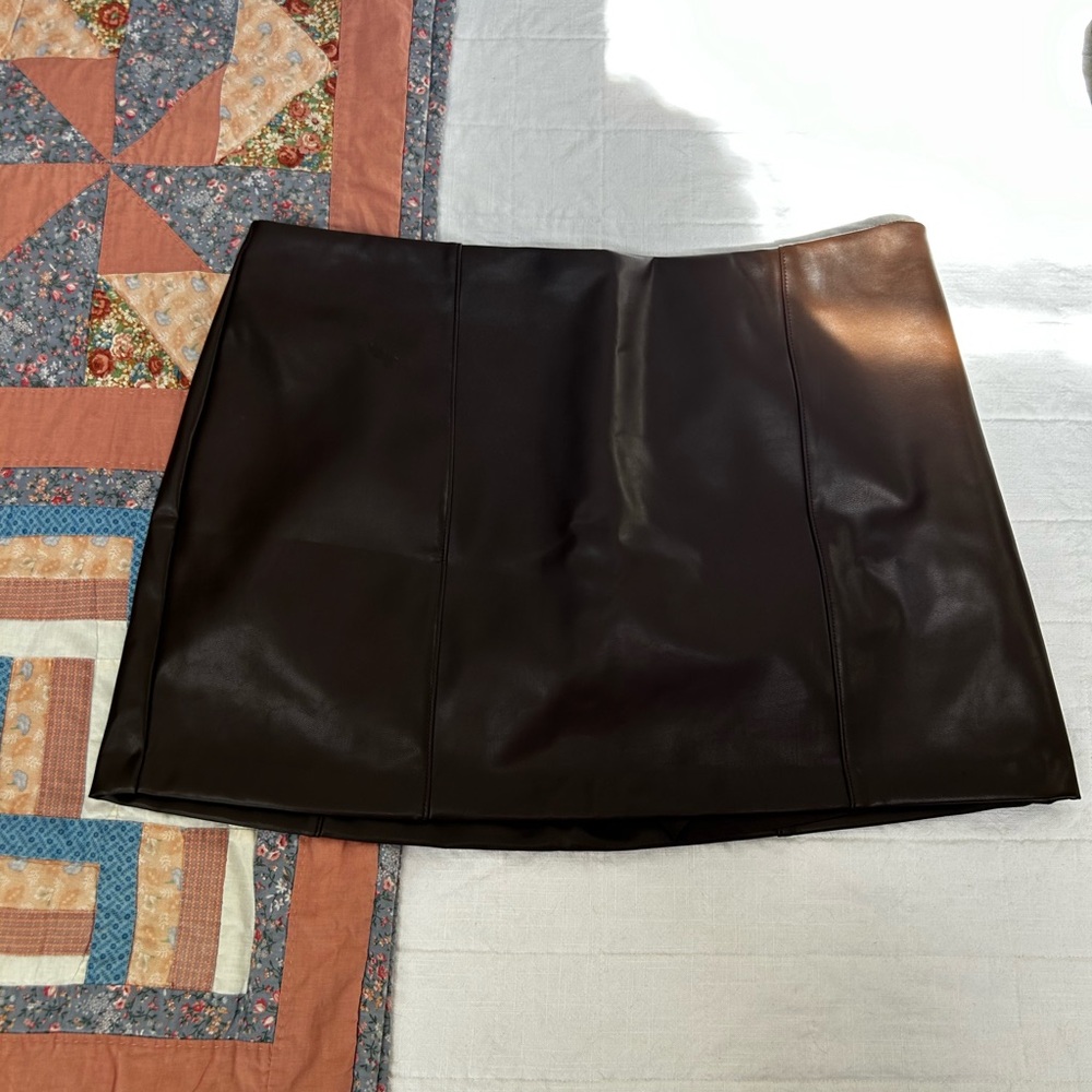 Abercrombie brown pleather skort NWT